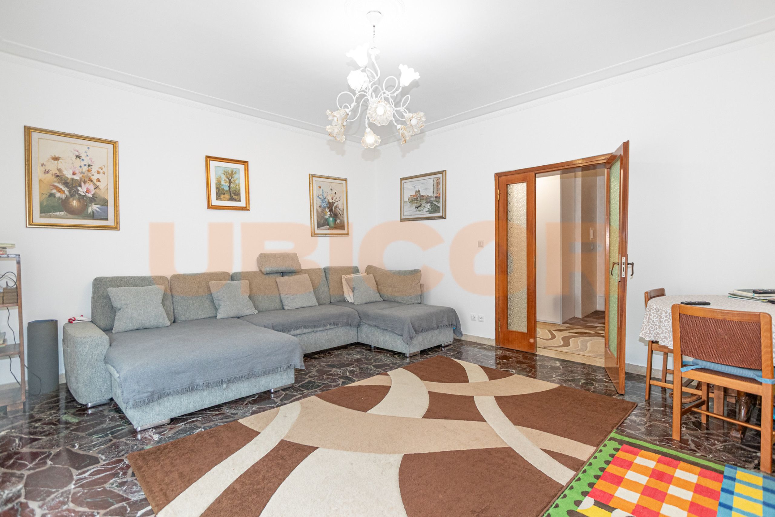 Ampio Appartamento in Vendita 